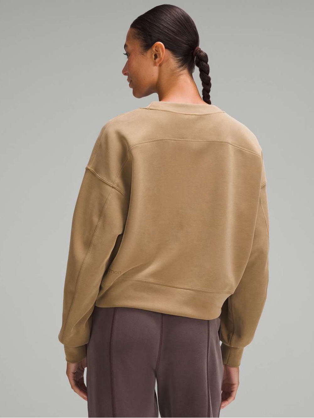 lululemon athletica Oversized Relaxed Crew Sweatshirt in Khaki Retail Price $118 - Picture 2 of 7